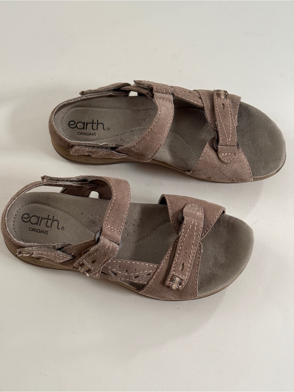 Earth Origins Women’s Taupe Strappy Suede Comfort Sandals NWOB